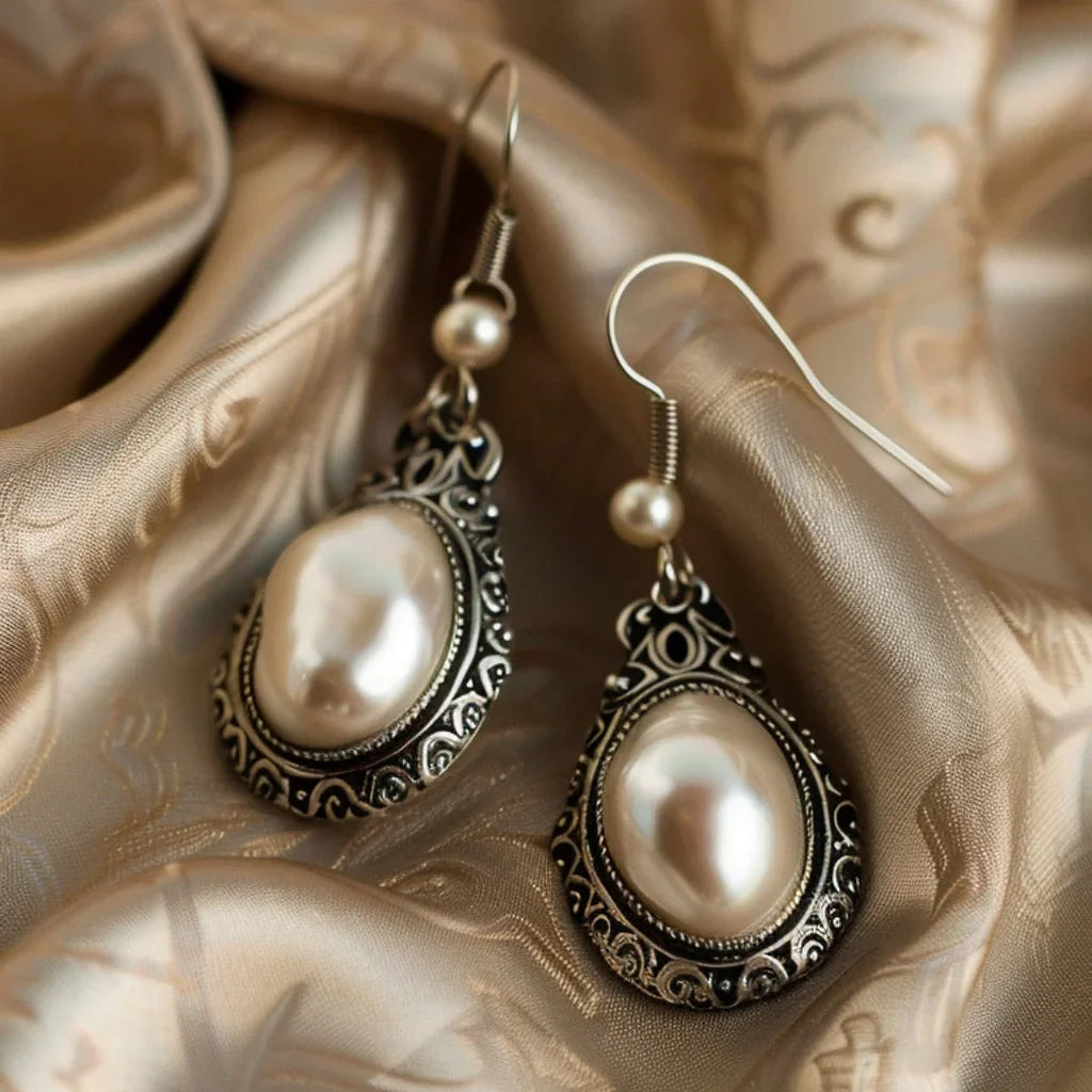 Water Drop Silver Inlaid Pearl Earrings