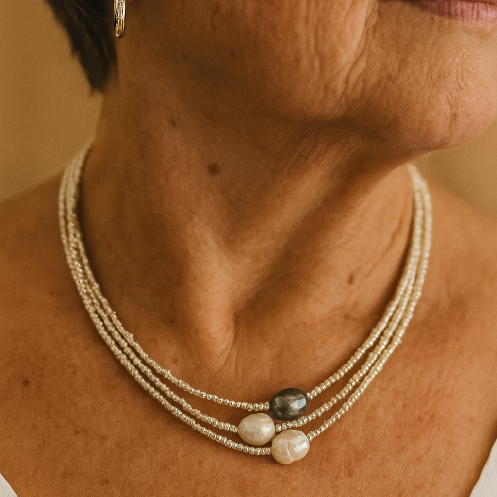 Elegant Natural Pearl Pendant Necklace