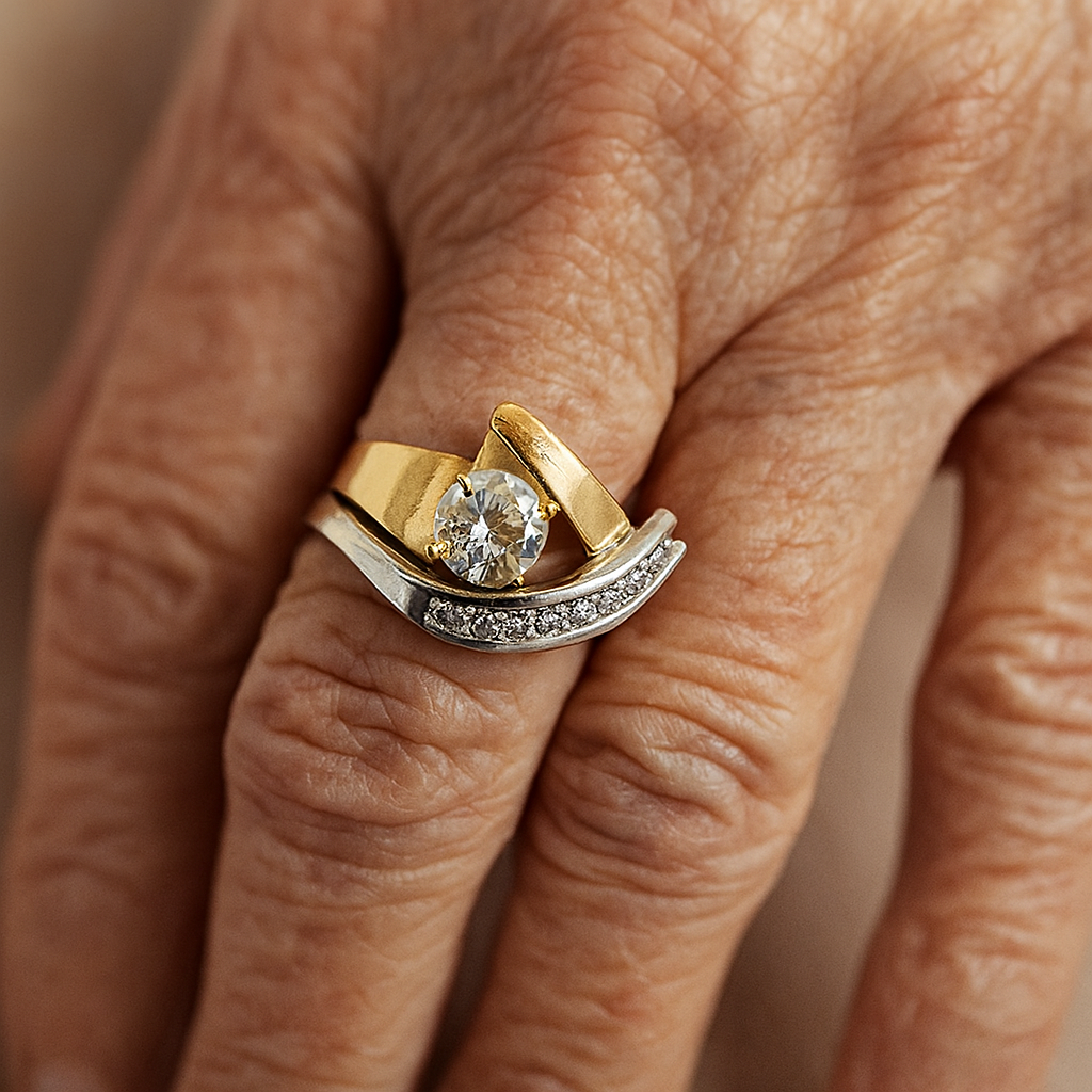 Dual-Tone Vintage Zirconia Ring