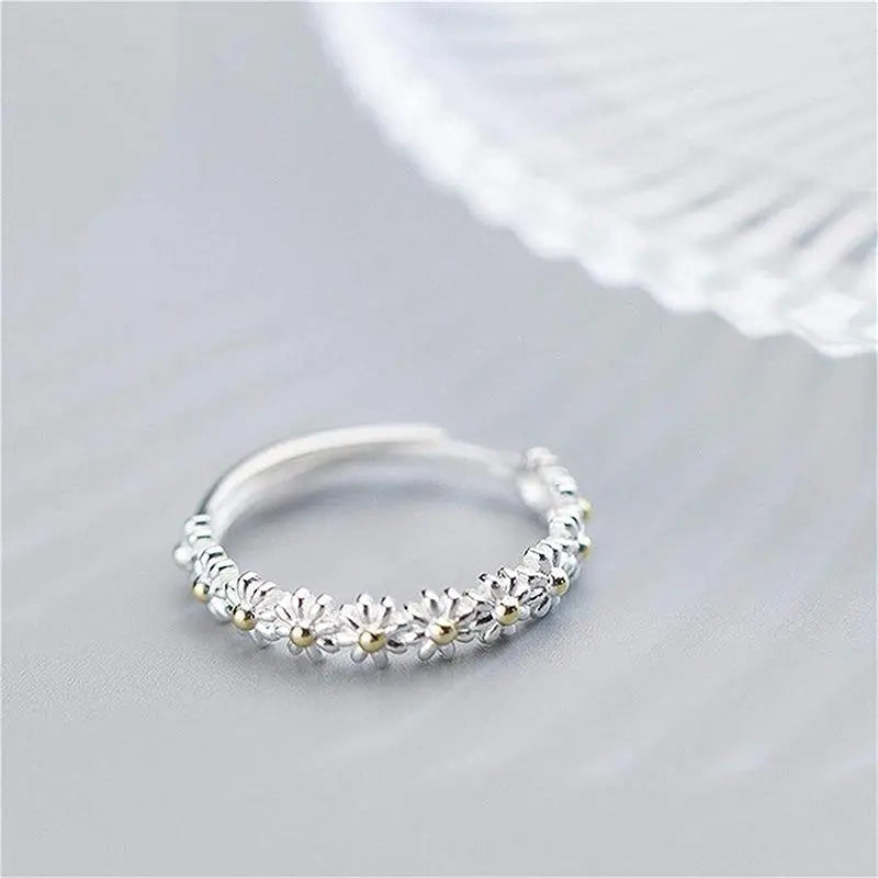 Hand-Painted Silver Daisy Ring