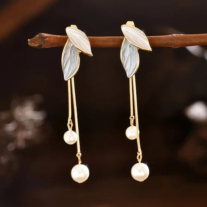 Elegant Leaf-Shaped Earrings with Pearls