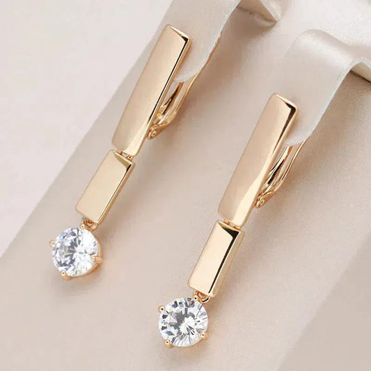 Earrings with Zirconia in Elegant Gold