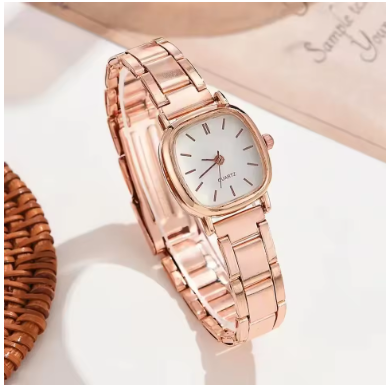 Luxurious Quartz Watch Featuring Stainless Steel Band