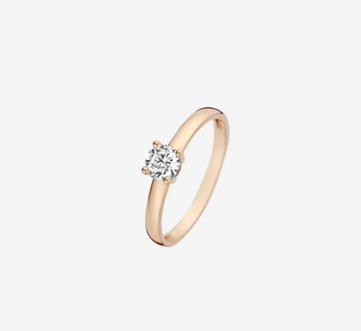 Elegant Lia Ring | Gold