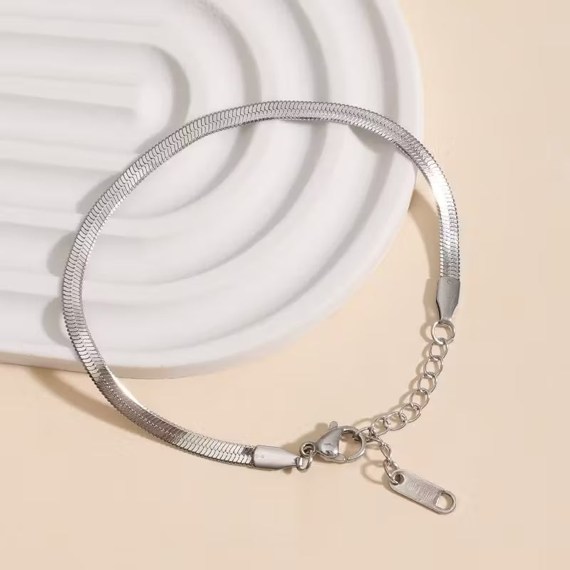 Serene Silhouette Harmony Bracelet
