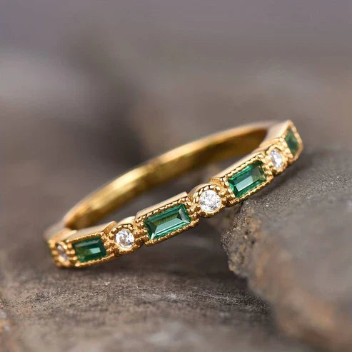 Vintage Inlaid Green Crystal Ring