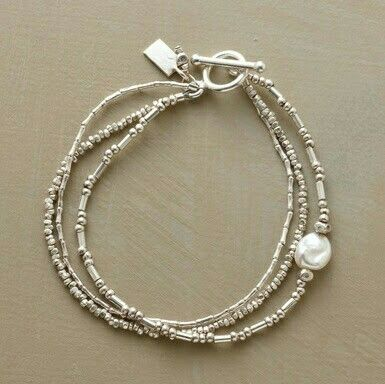 Vintage Pearl Bracelet Set