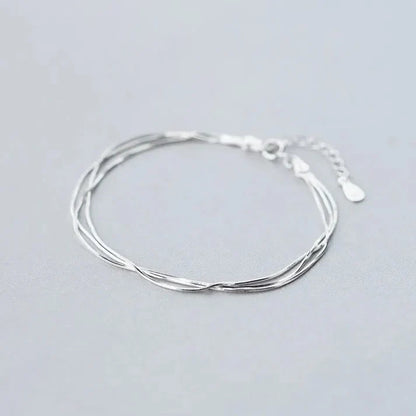 Fine and elegant silver bracelet
